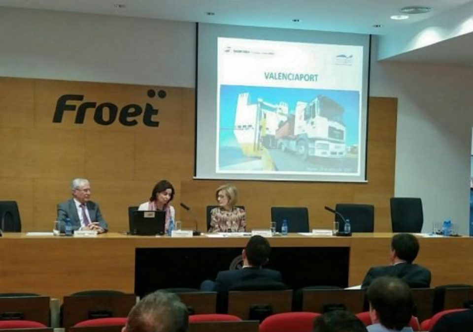 Valenciaport ofrece a Murcia sus ventajas competitivas para exportar frutas y hortalizas